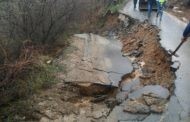 Свлечиште однесе дел од патот кој води до туристичката населба Равна река